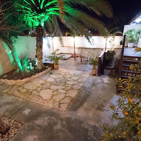 Eshel Mansion - Boutique Suites Beersheba Buitenkant foto