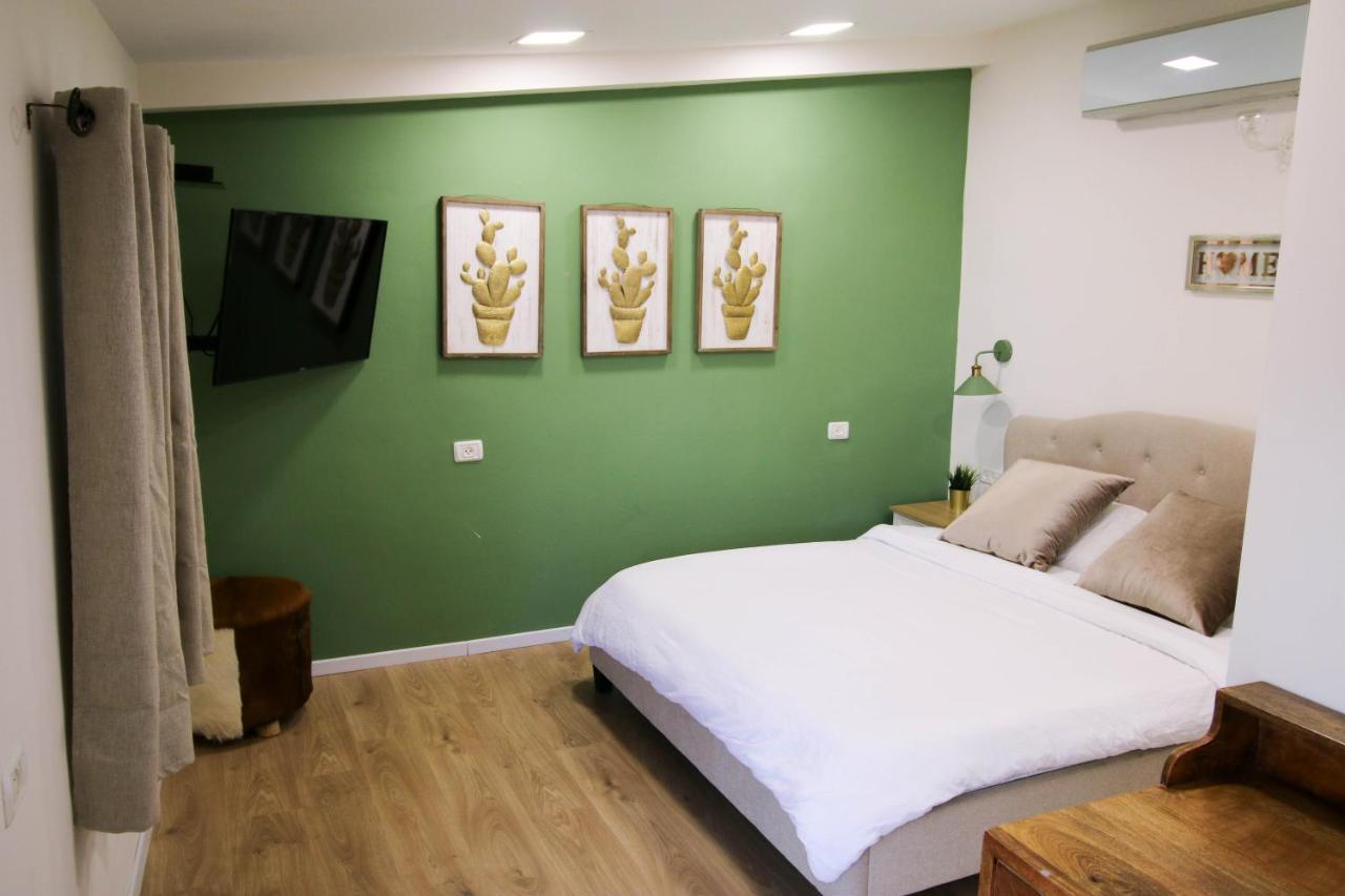 Eshel Mansion - Boutique Suites Beersheba Buitenkant foto